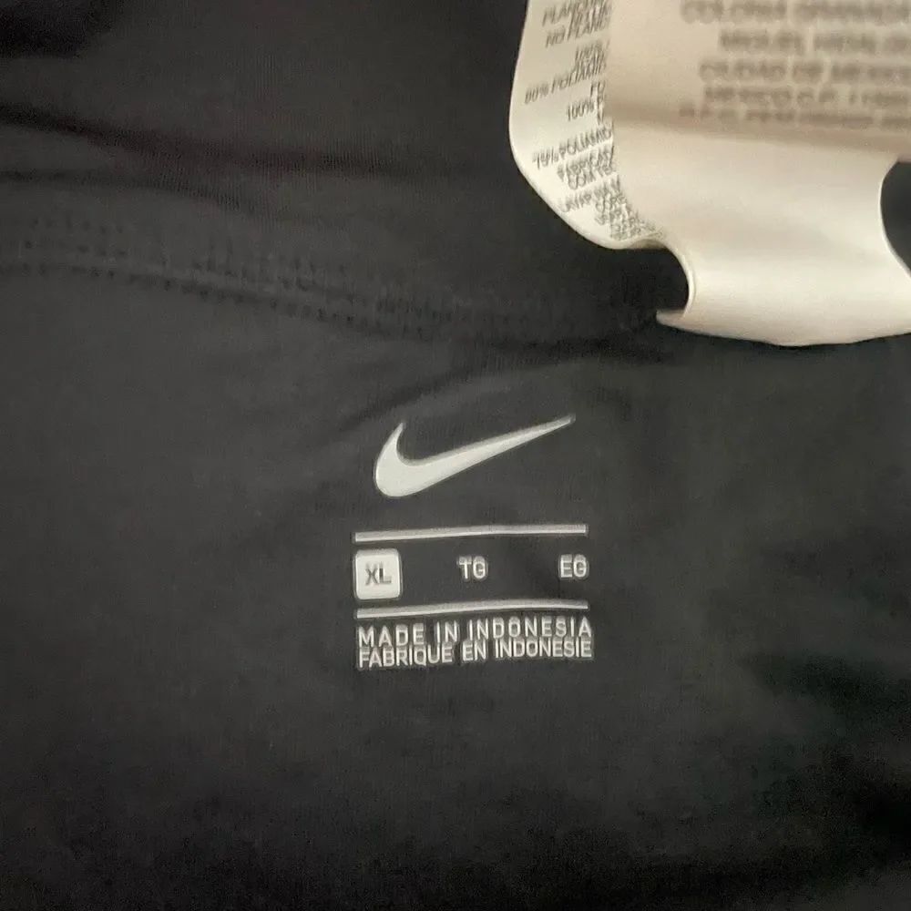Nike  shorts - Picture 5 of 6